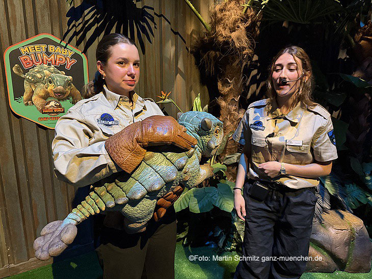 "Baby Bumpy" @ Jurassic World  The Experience  in der Kleinen Olympiahalle M&uuml;nchen (&copy;Foto: Martin Schmitz) 